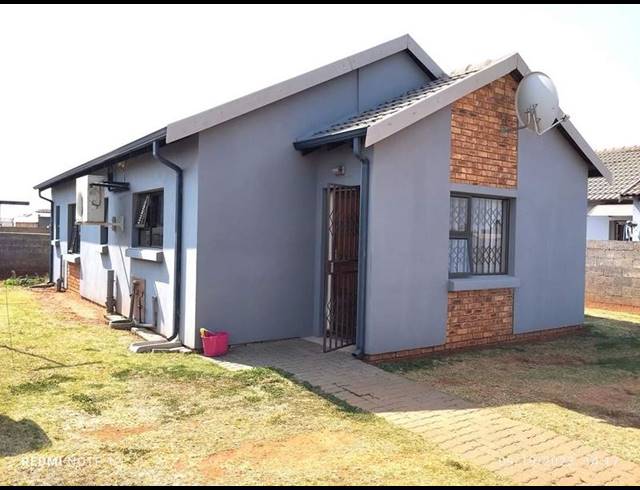 3 BEDROOM HOUSE FOR SALE IN CRYSTAL PARK